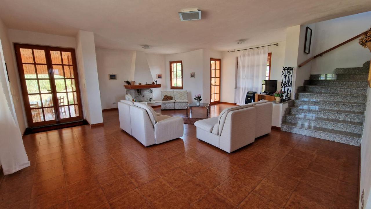 Villa Jolies Viddalba ภายนอก รูปภาพ